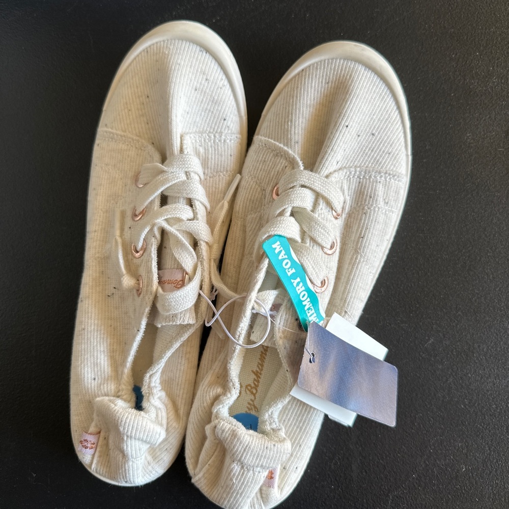 COPY - COPY - Tommy Bahama super soft and comfortable shoes